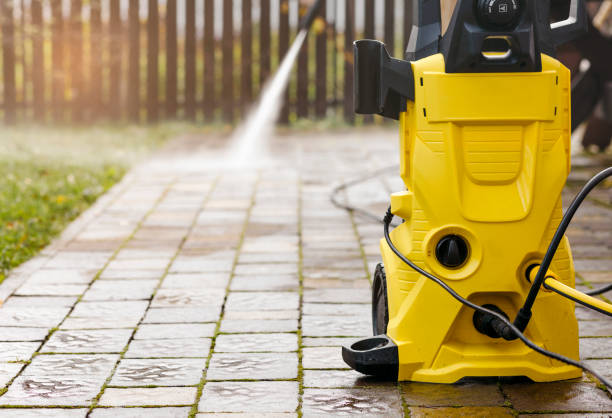 Best Driveway Pressure Washing  in Eulyptus Hills, CA